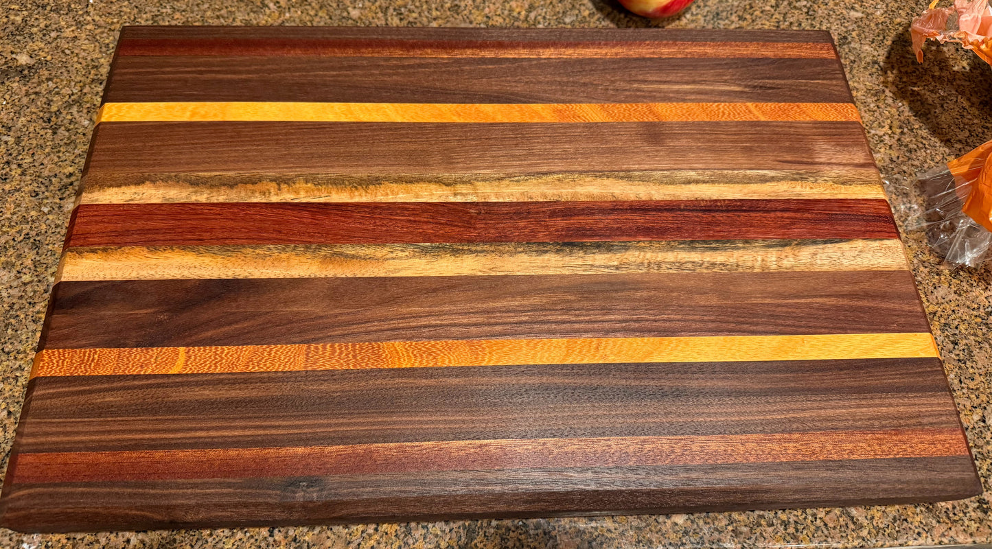 Deluxe Cutting Board